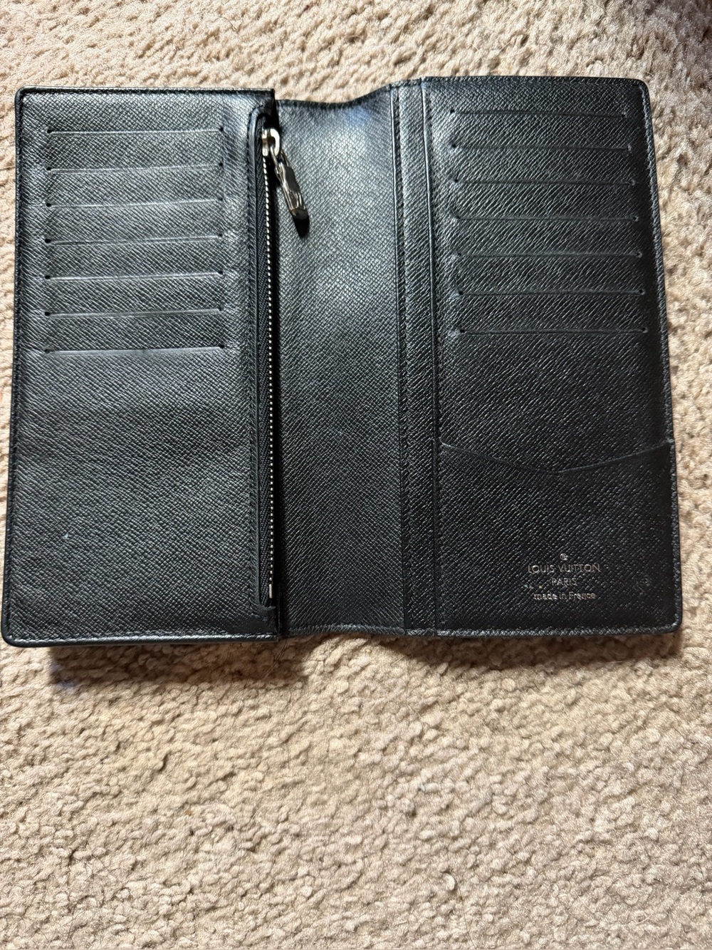 LOW START‼️Louis Vuitton Black Damier wallet - Picture 3 of 13